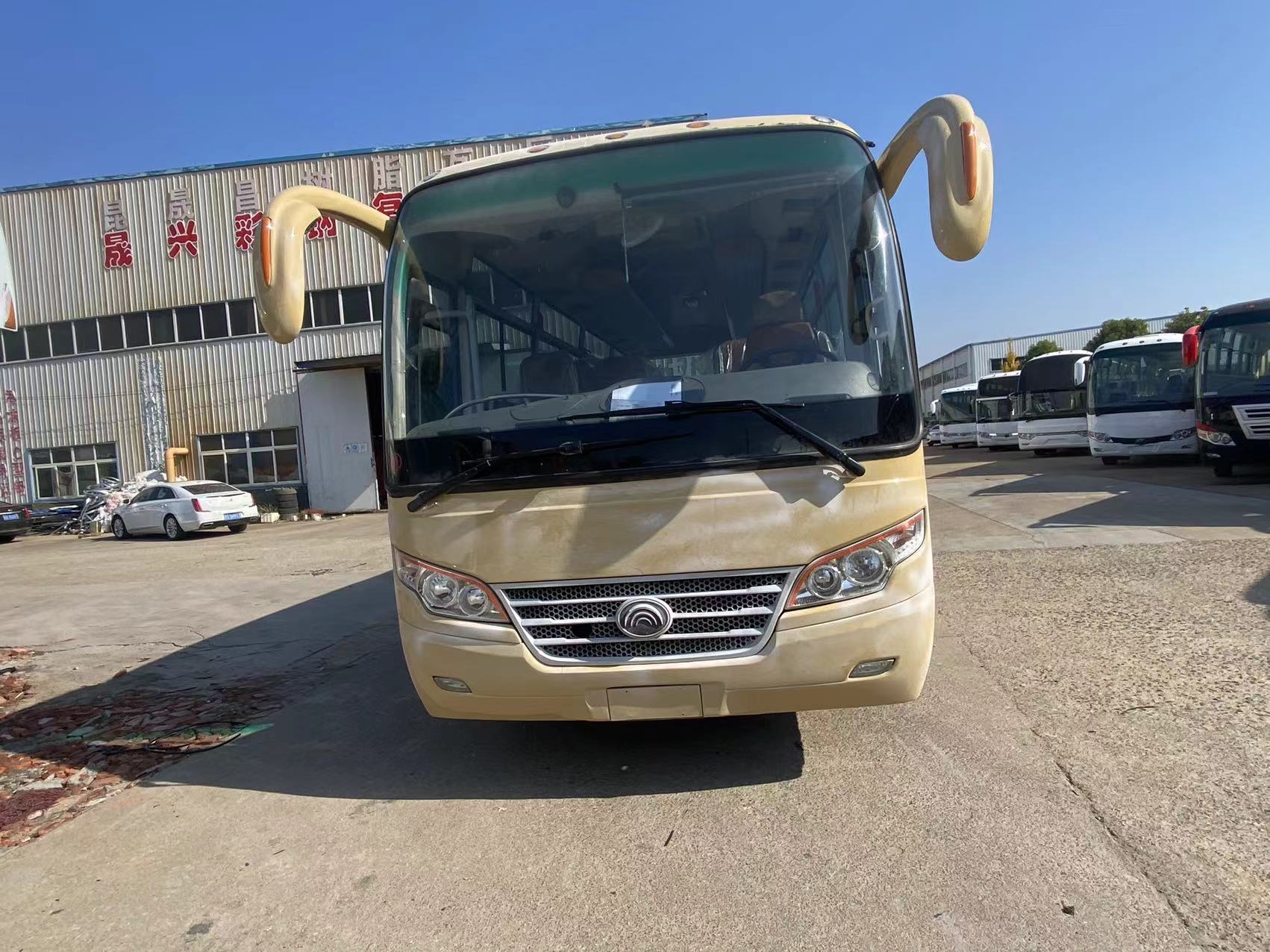 Euro 3 Optional 30 Seats 32 Seats 35 Seats Used Coach Buses for Customer's Requirement