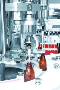 China 2500 BPH Semi Automatic Bottle Capping Machine on sale