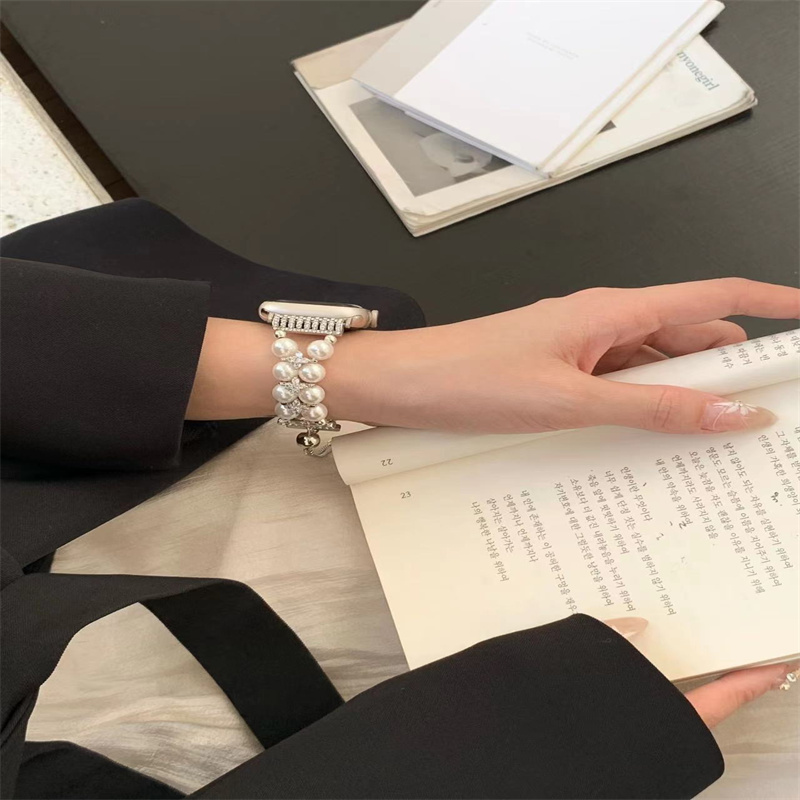 OEM ODM Women Metal Diamonds Jewelry Bracelet Wrist Band Fashion Handmade Watch Straps For iWatch Series 8 7 6 5 4 3 2 1