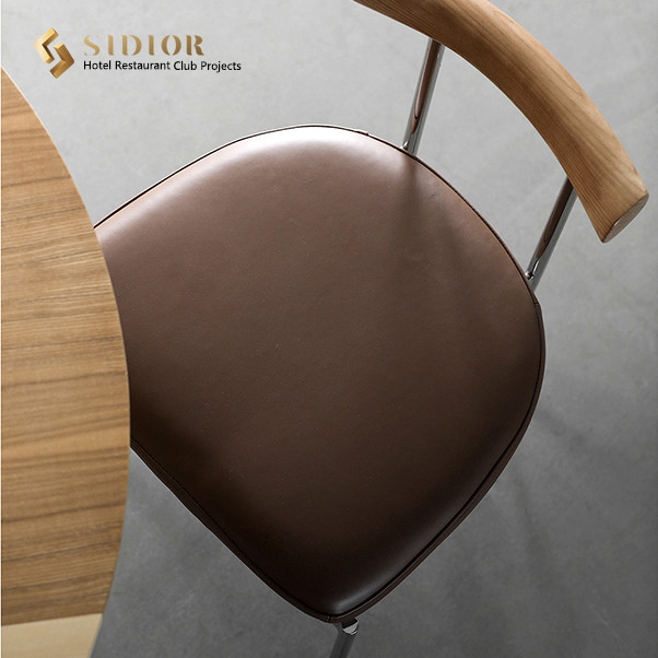 Nordic Industrial Style Black Pu Leather Dining Chairs With Solid Wood Backrest