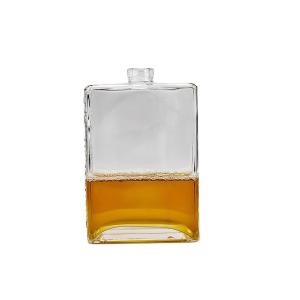 Wholesale Clear Glass 700ml End Whiskey Bottle with Lid Classic Design from china suppliers