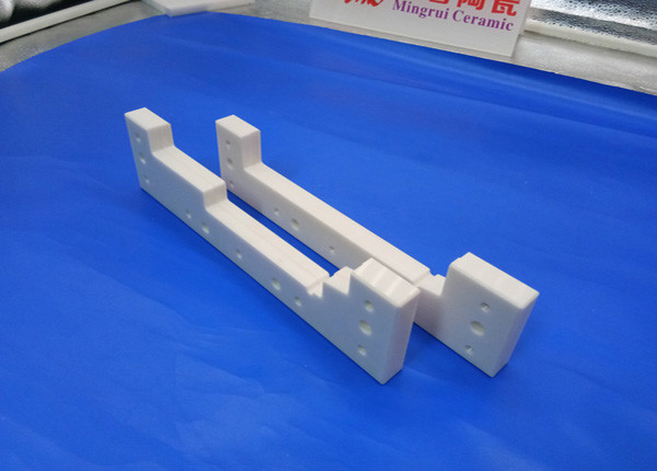 White Toughened Zirconia Machinable Ceramic Block High Strength 95% zro2 Sudstrate
