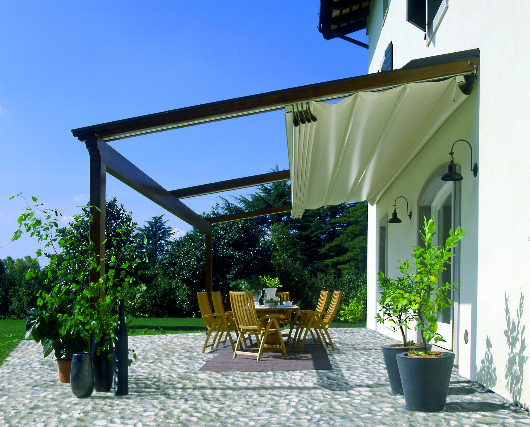 Automatic Aluminum Retractable Pergola Awning Roof System PVC Sail