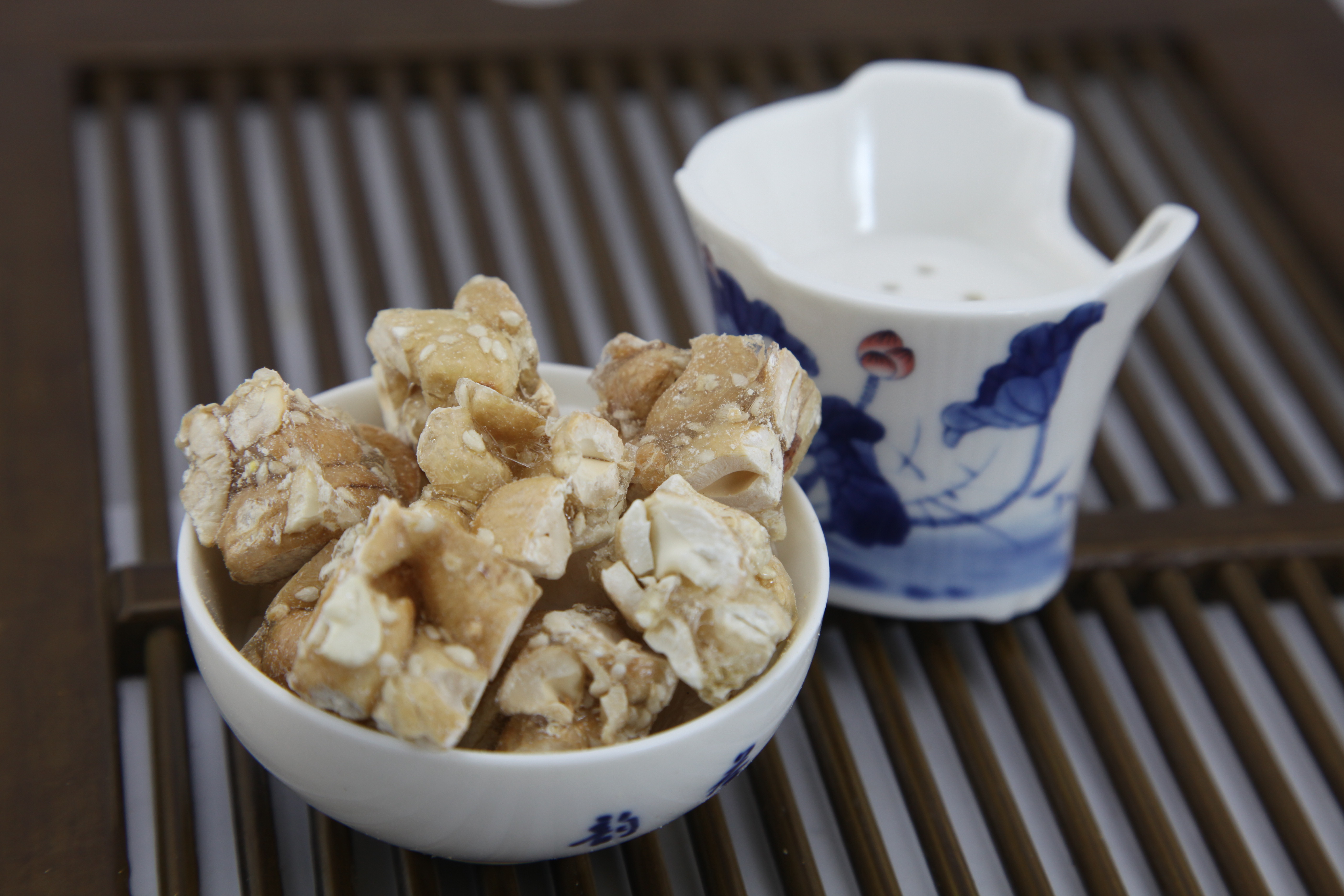 Low Fa Low Carb Sweet White Sesame Nut Cluster Snacks