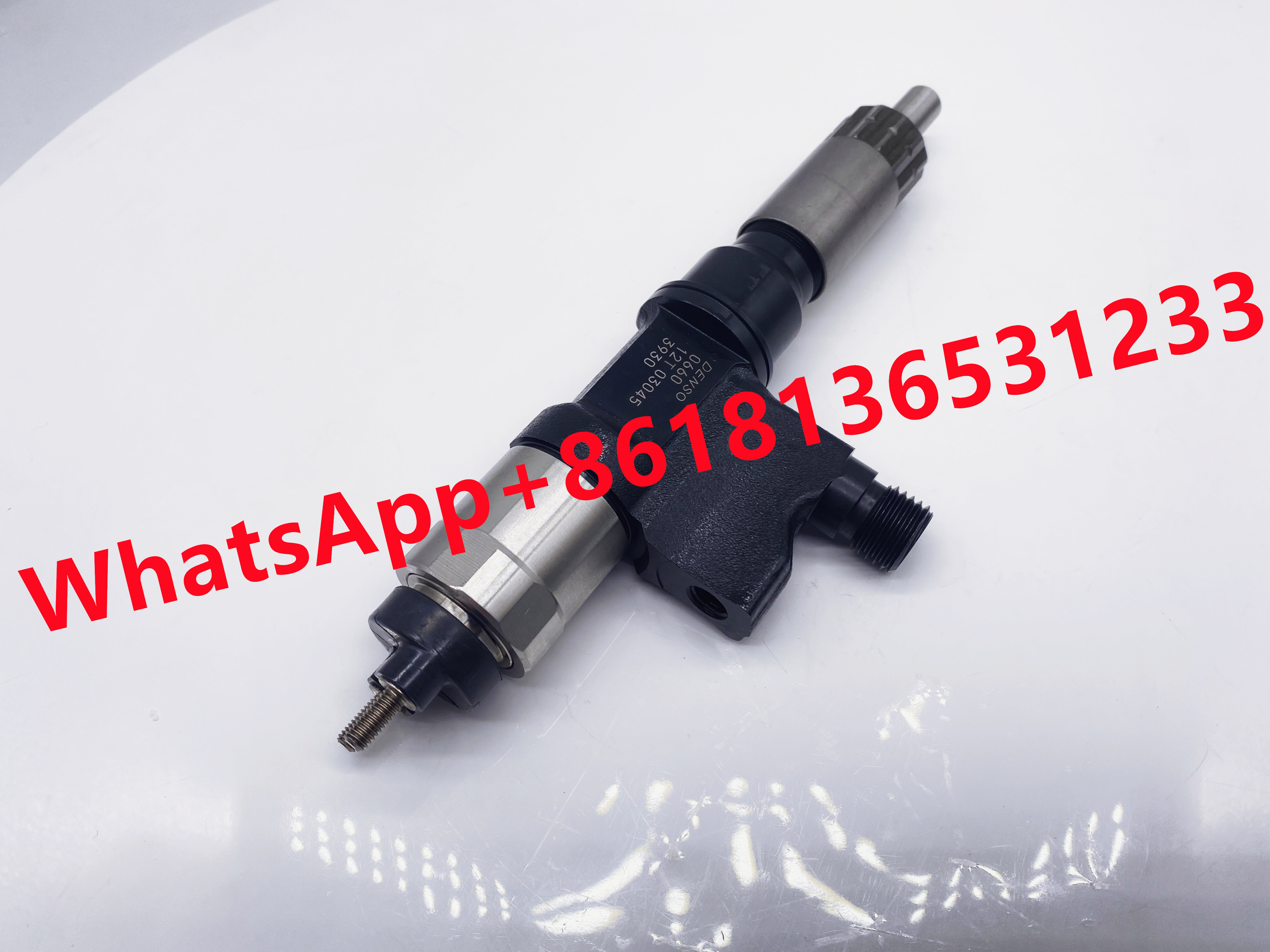 High Quality Diesel Fuel Injector 295050-1760 1465A439 Common Rail Fuel Injection Nozzle 295050-1760 1465A439