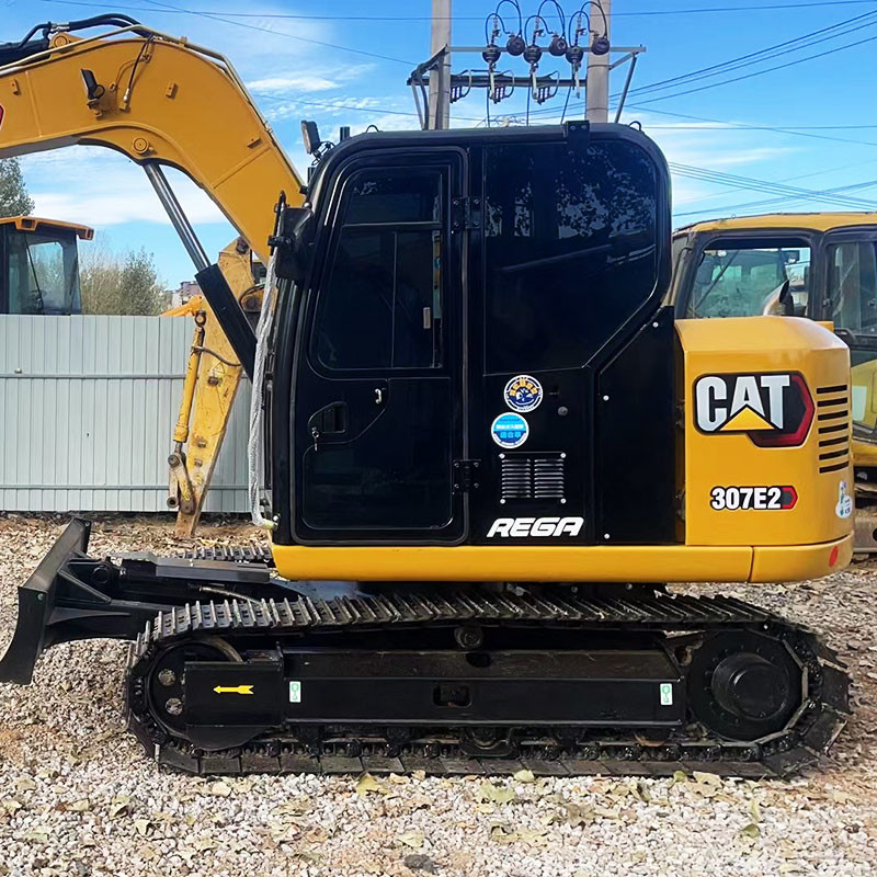 Used Caterpillar 307E2 small size Crawler Excavator 135L Fuel Tank 0.3m³ Bucket Capacity