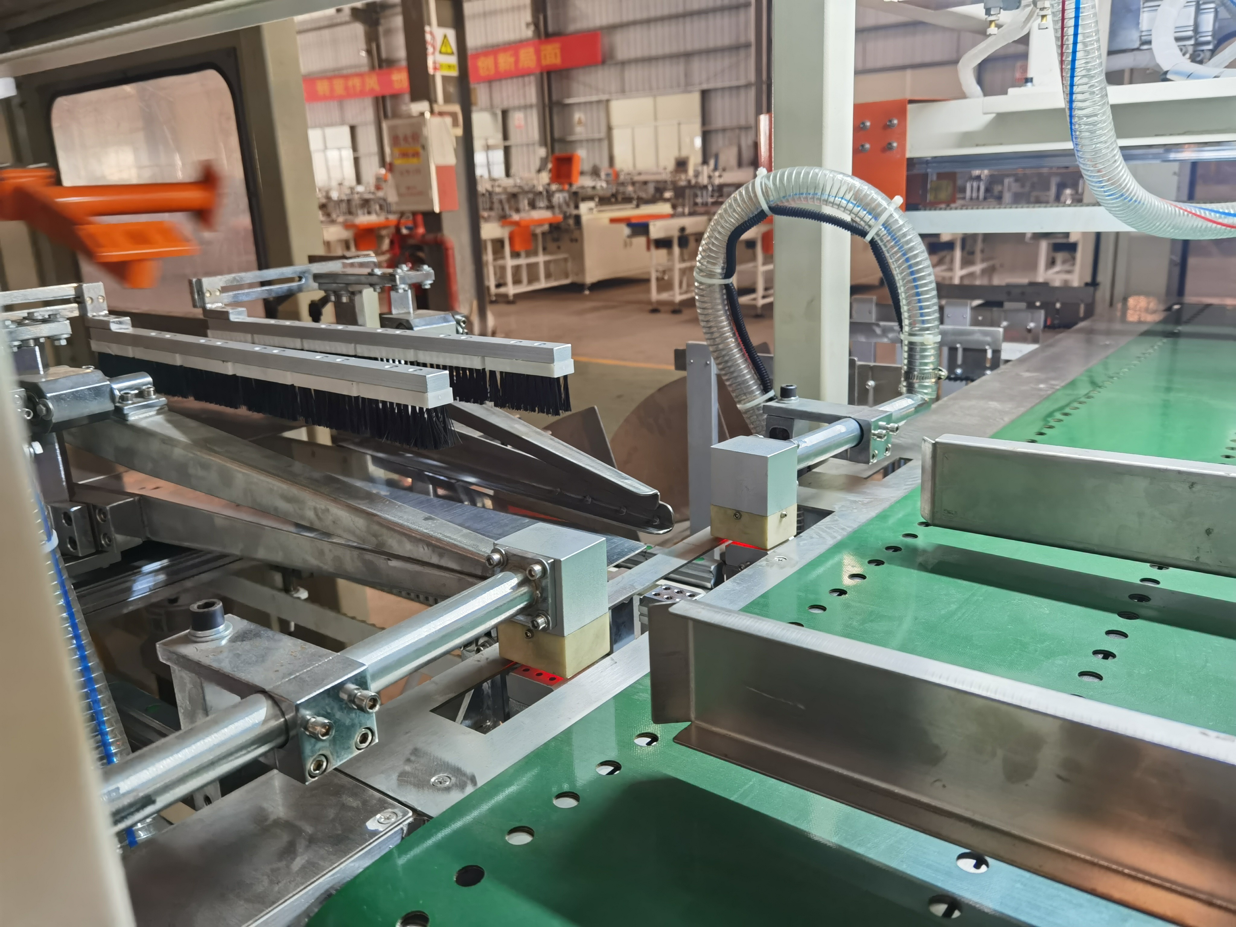 Automatic Facial Tissue Paper Plastic Film Multi Bags Packing Machine