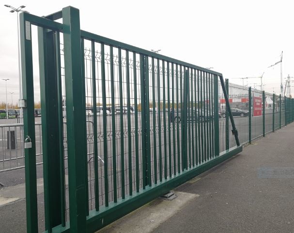 Green Color Rol6005 Sliding Metal Fence Gate Pvc Coated Welded Wire Mesh