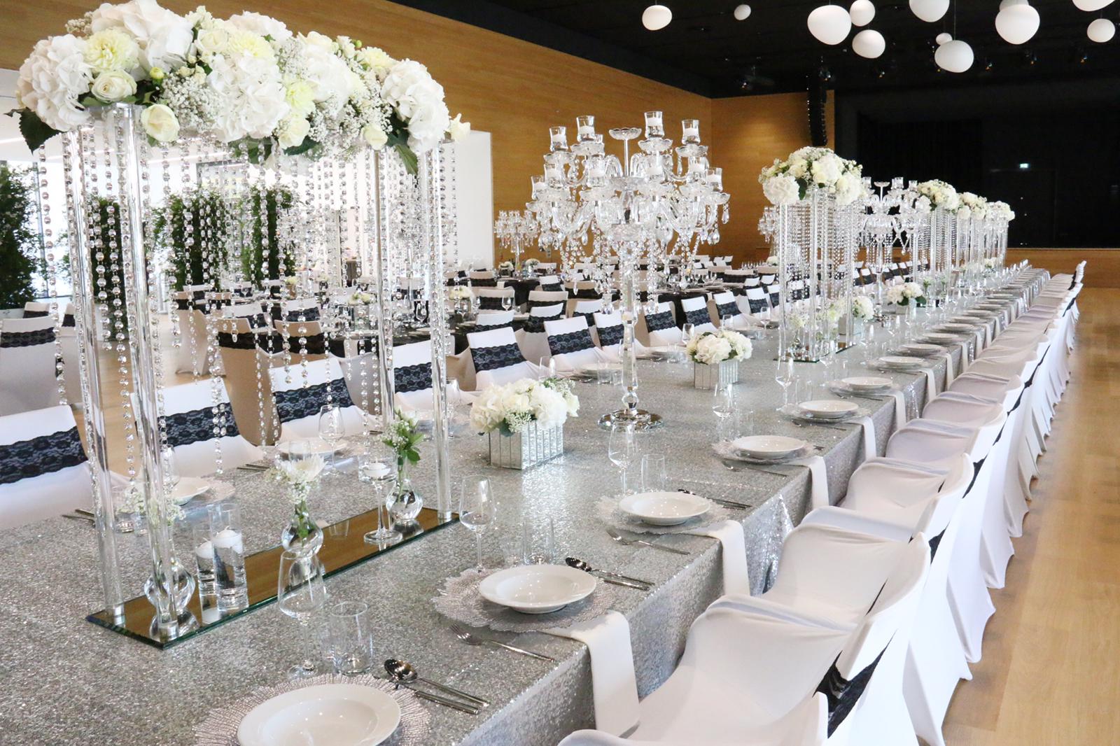 China manufacturer wholesale luxury Wedding centerpieces large crystal flower stands