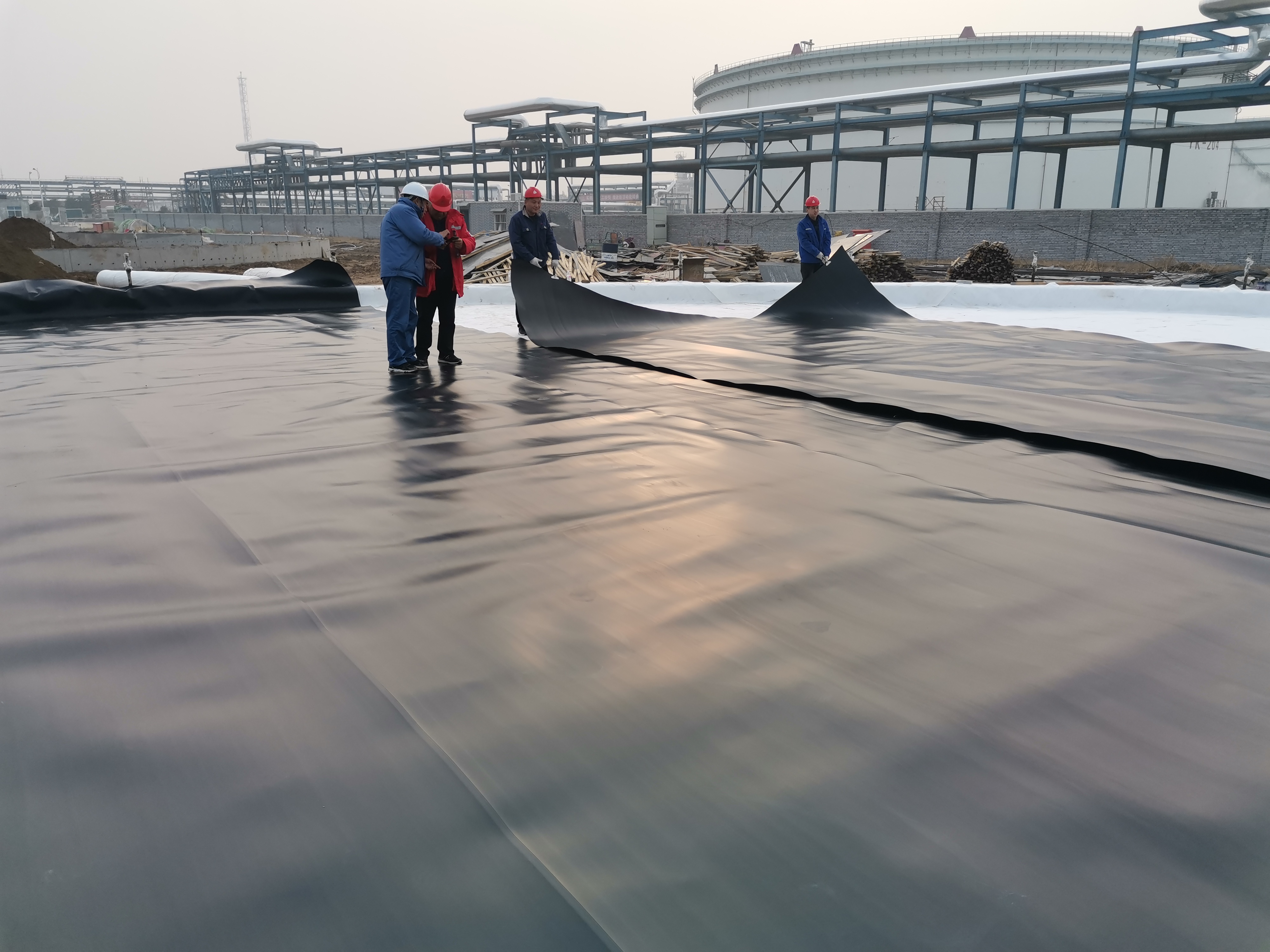 Waterproof Black Color 100% Virgin HDPE 1.0mm Geomembrane for Chemical Containment