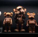 OEM Carving Standing Large Wooden Sculpture , Wooden Artist Doll Anti Rust