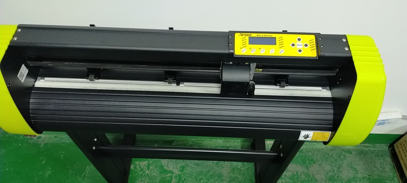 Integrative Sticker Cutting Plotter With Stepping Motor