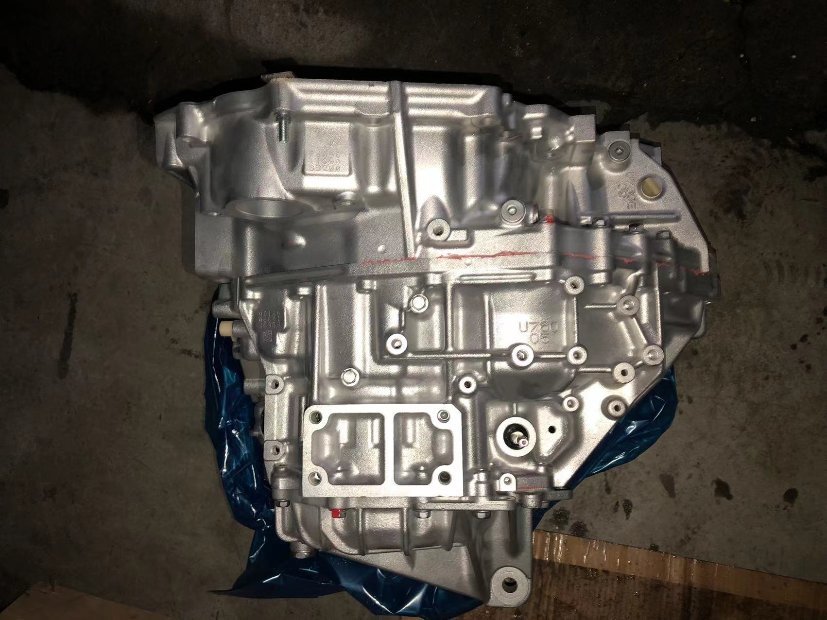 U760E Auto Gear Boxes System For Toyota Good Condition 3050048330 2WD 2.5L 2.7L
