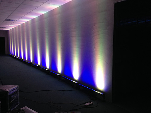 Gross Weight 15kg LED Wall Washer Light Bar 18pcs 12w 4in1 Waterproof Stage DMX512
