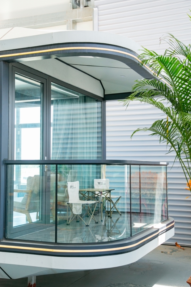 Fully Equipped Luxury Prefabricated Mobile Homes Family Residences Mobile Spacecraft