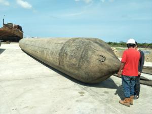Wholesale Heavy Duty Ship Launching Airbags 2.0*16M 10 Layers No Air Leakage from china suppliers