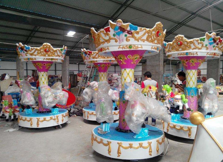 Durable Mini Carousel Ride 3 Seats Careful Painting High Temperature Resistance