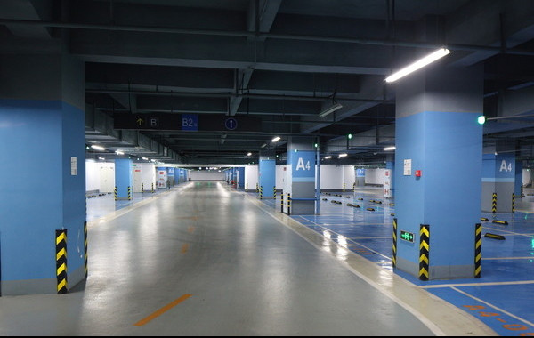 Ultra Bright 2ft Ip65 LED Batten Energy Efficient Lifetime 30000 Hrs For Parking Lot