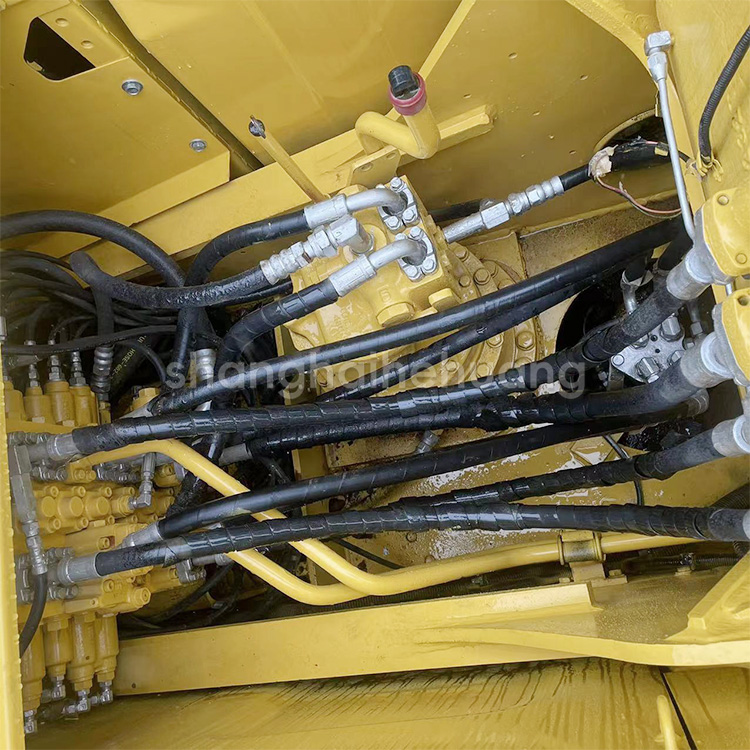 Used Excavator Cheap Price Komatsu Pc PC200-8 With Good Condition 20Ton 220 240 Secondhand Crawler Digger For Sale