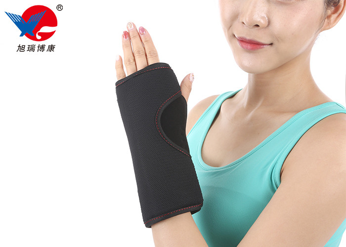 Soft Sleep Neoprene Wrist Support Brace , Free Size Elastic Wrist Support Band