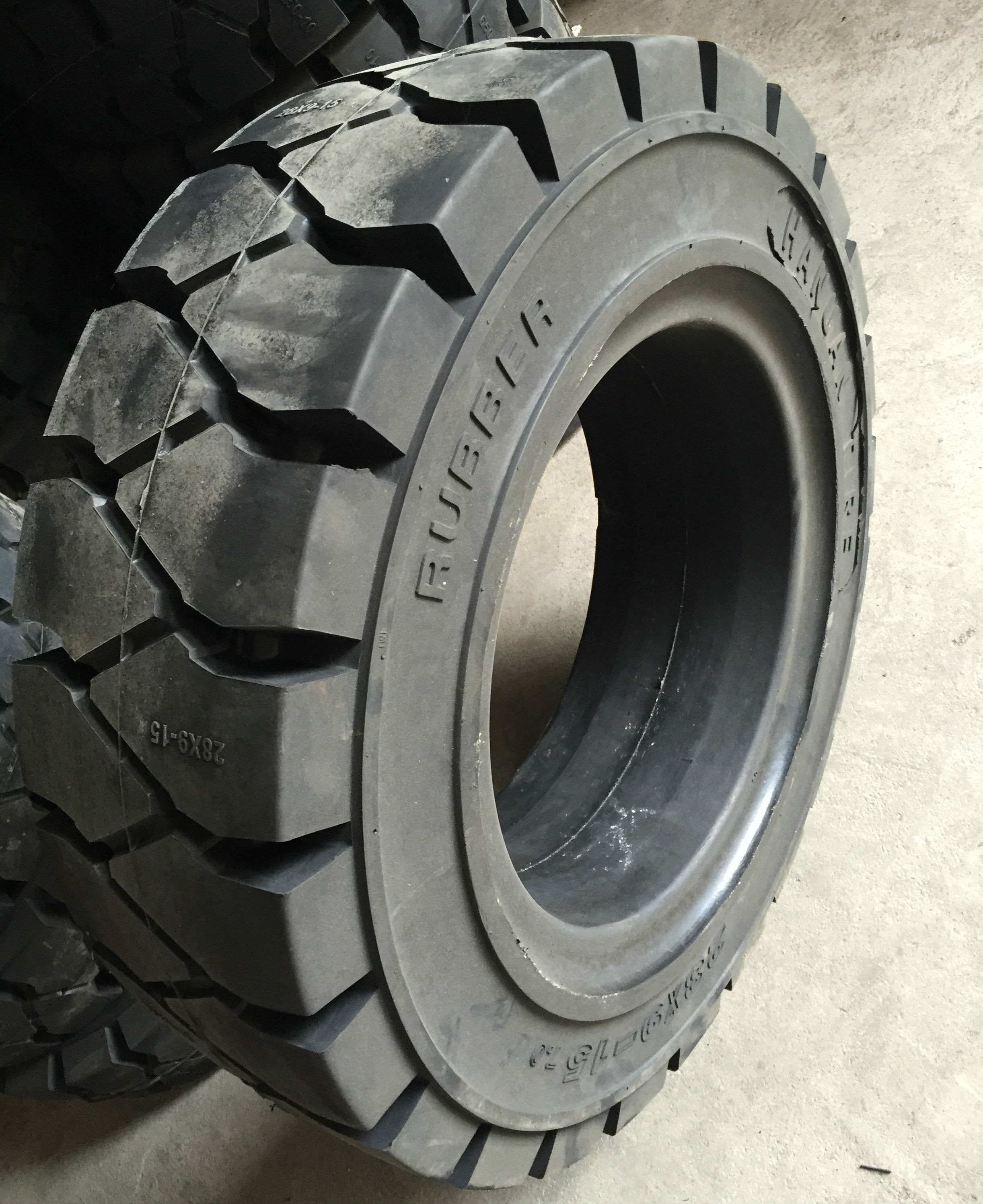 china wholesale forklift solid tyres, solid forklife tires 3.00-15