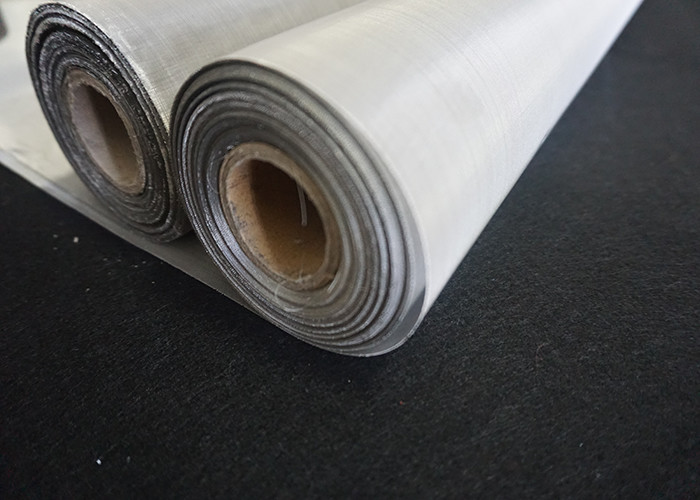 SS304 Metal Mesh Conveyor Belt Wire Mesh Conveyor Belt Solids Liquids Filtration