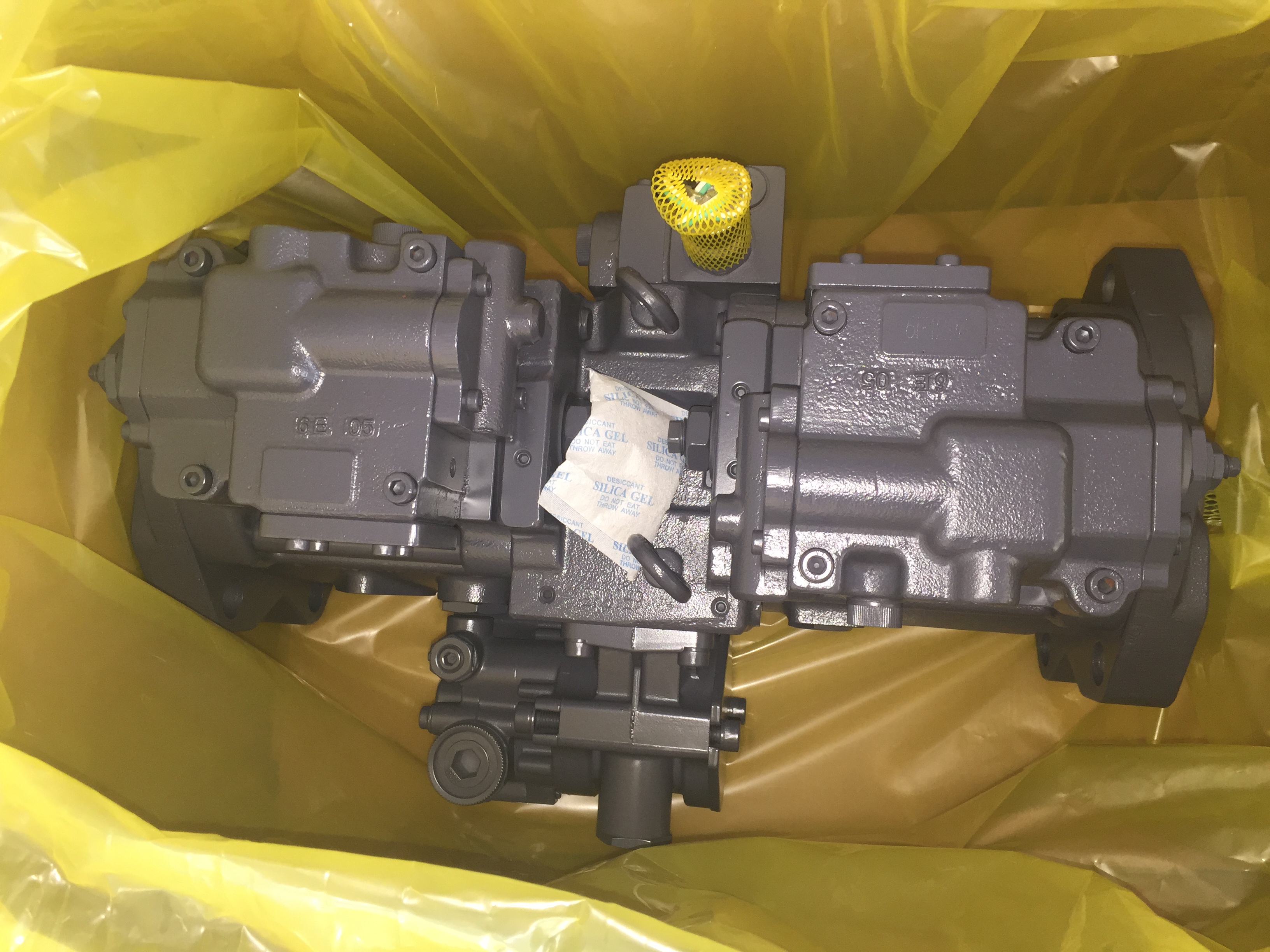EC700 Excavator Hydraulic Parts Main Pump Kawasaki K3V280DTH1GZR-ZN54-AVB