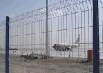 Green High 2230mm V Mesh Horse Fencing Low Carbon Steel Wire