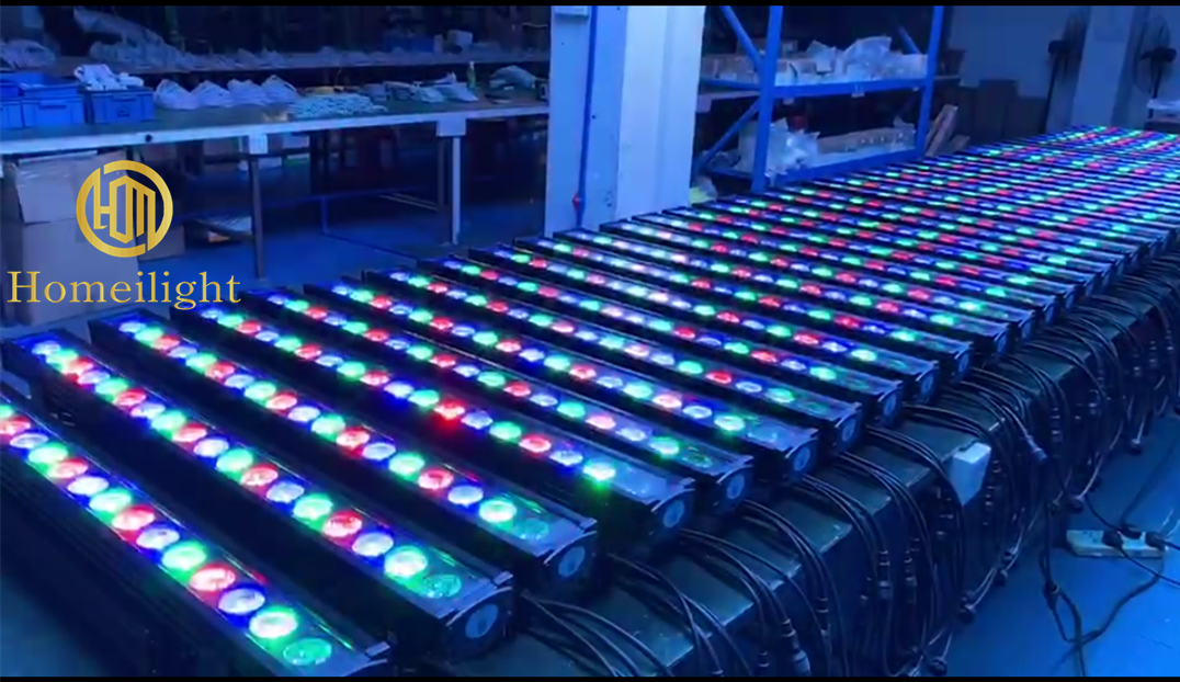 Gross Weight 15kg LED Wall Washer Light Bar 18pcs 12w 4in1 Waterproof Stage DMX512