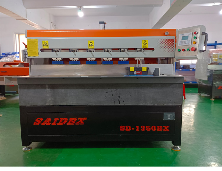 3500W High-Speed Acrylic Polishing Machine For High-Quality Finishing Can Process 1.3 Meters Of Plexiglass