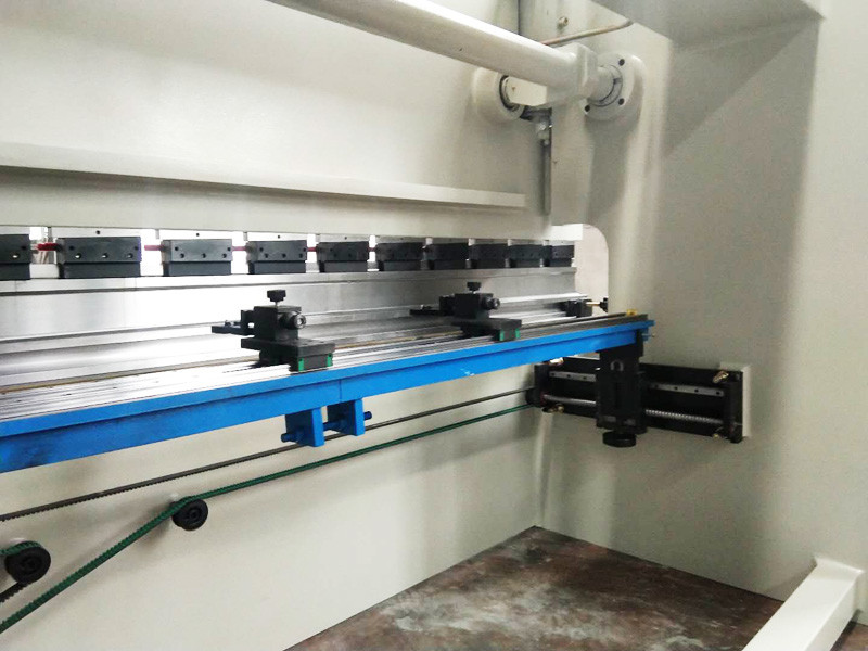 3200MM NC Torsion Bar Press Brake Machine Delem DA41S Servo Motor 80T