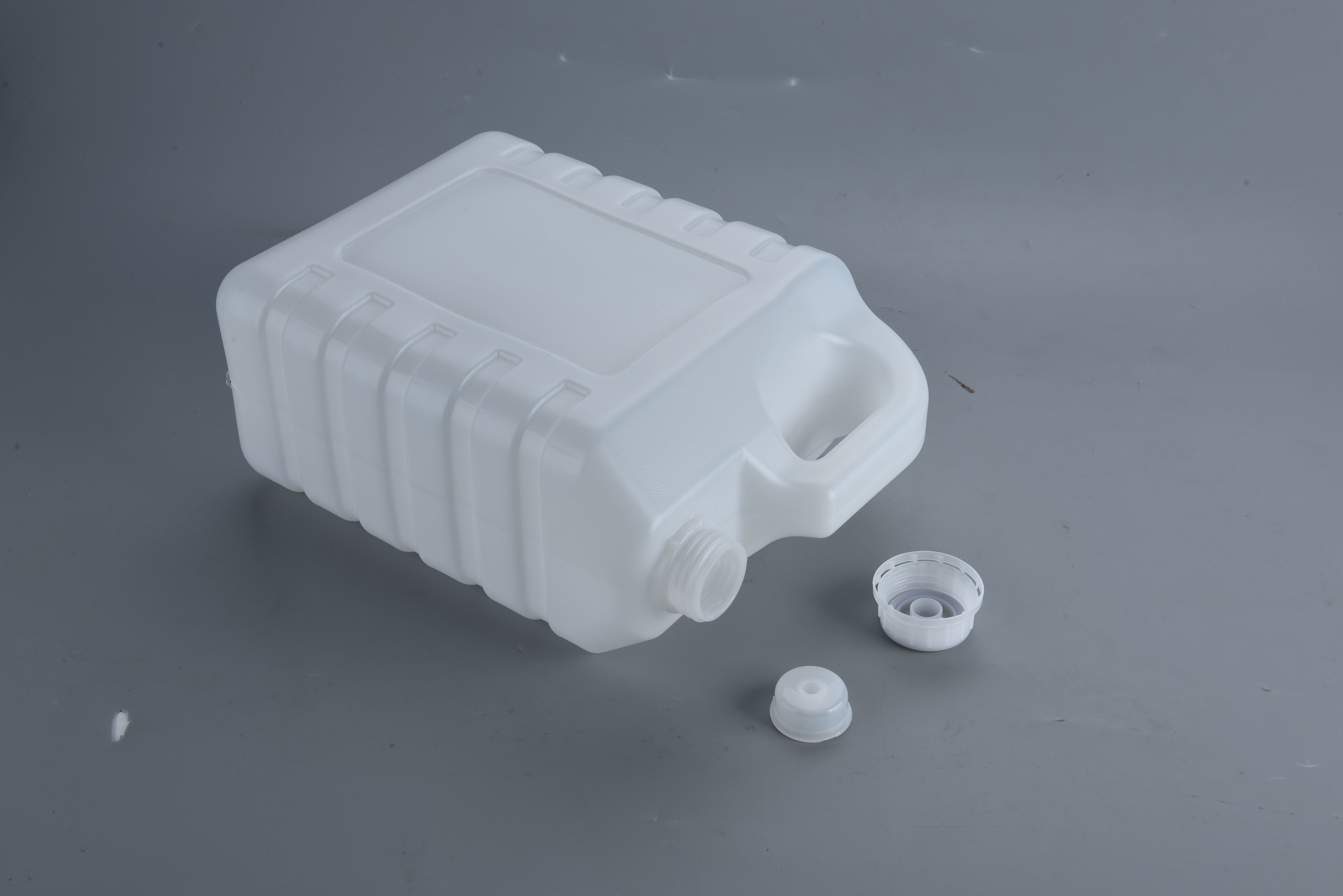 6L Customized Plastic Jerry Can Spot Order Or Process Options Available