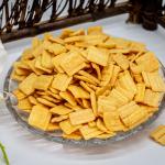 Hot sale Asian snack crayfish flavor rice crust snacks wholesale price rice