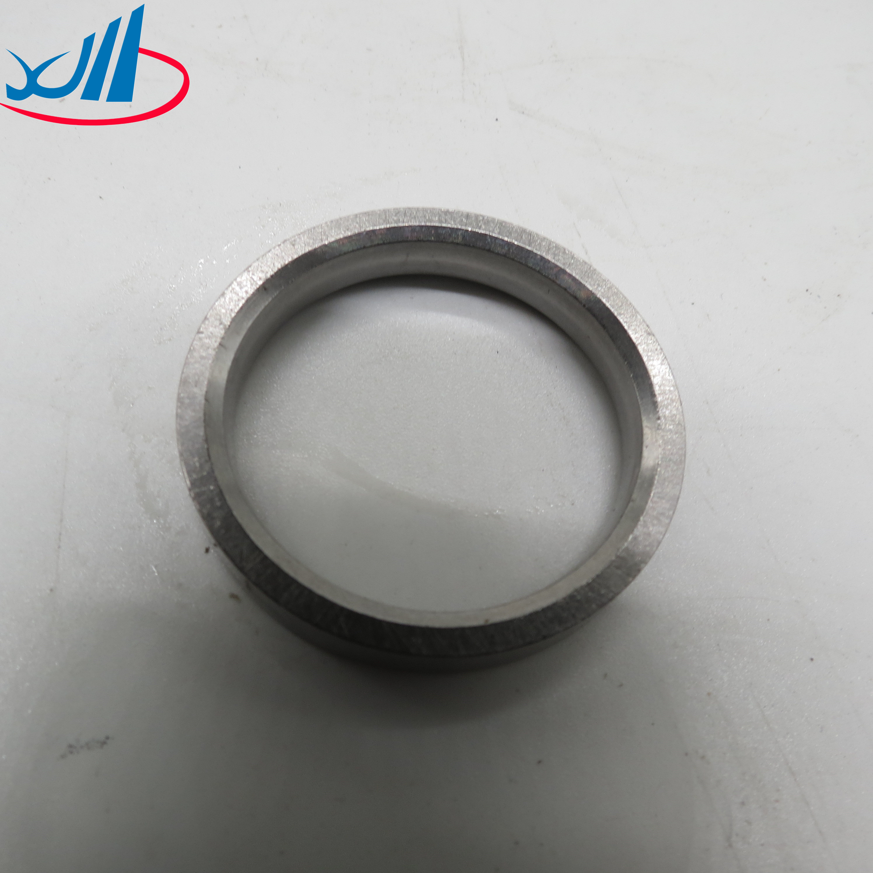 New BD30 Intake Valve Seat For Nissan Excavator Diesel Engine