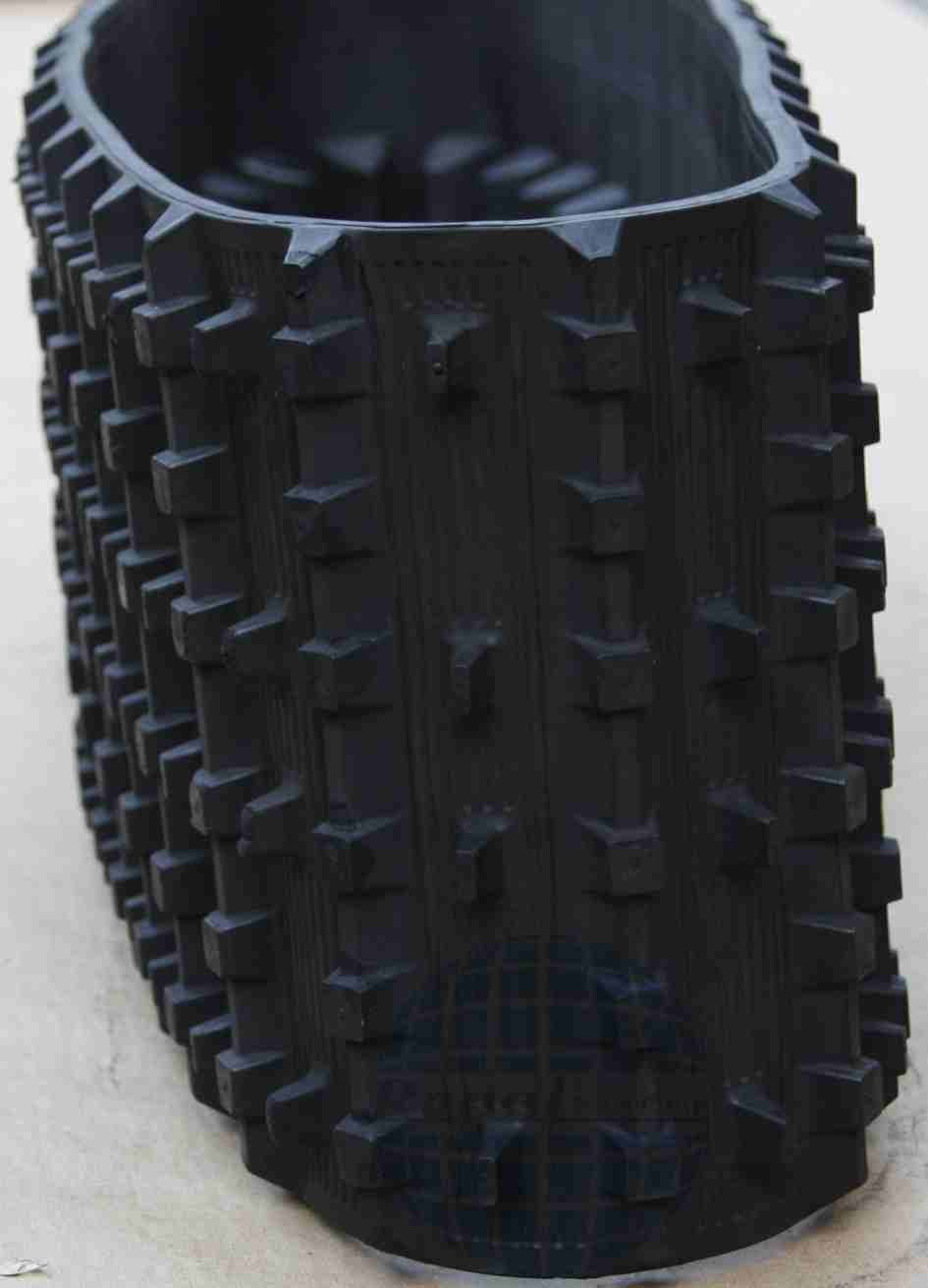 snowmobile rubber track 15x168 with a 2 inch made from natural rubber for sale for Excavator/Harvester