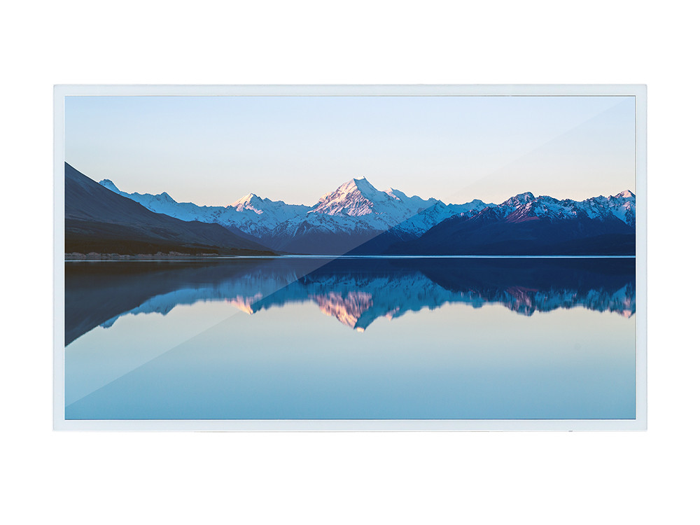 65inch 4K Ultra HD Wall Mounted Digital Signage With 4mm/10mm Spliced Edges And Infrared Touch Panel