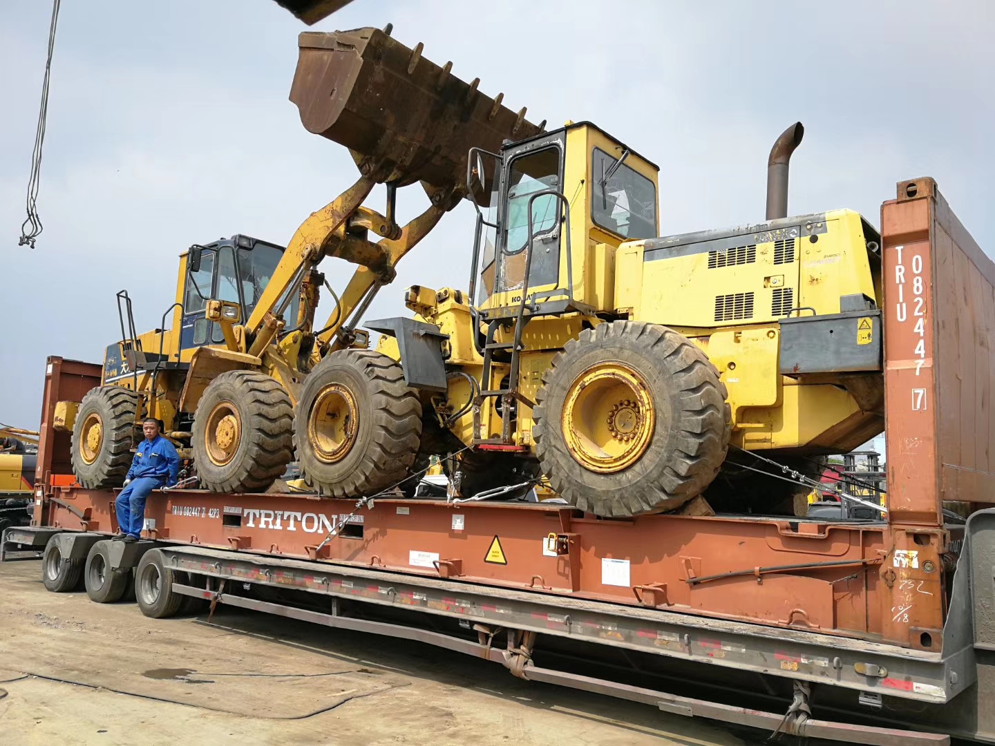 Low Hour Yellow Volvo Excavator 36ton 3M Bucket Capacity 184KW Power
