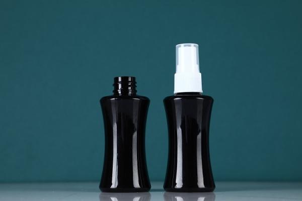 Hot Sale PET unique design black plastic perfume spray bottles， liquid spray