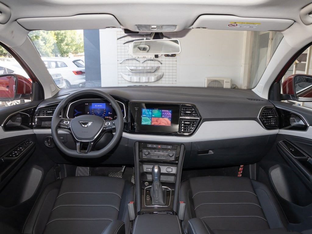 Vehicle Je-tta VS5 1.4T 0km used car Manual Progressive 5-seat SUV Fuel Vehicle Made in 2023 NEDC 6.8 Compact Car