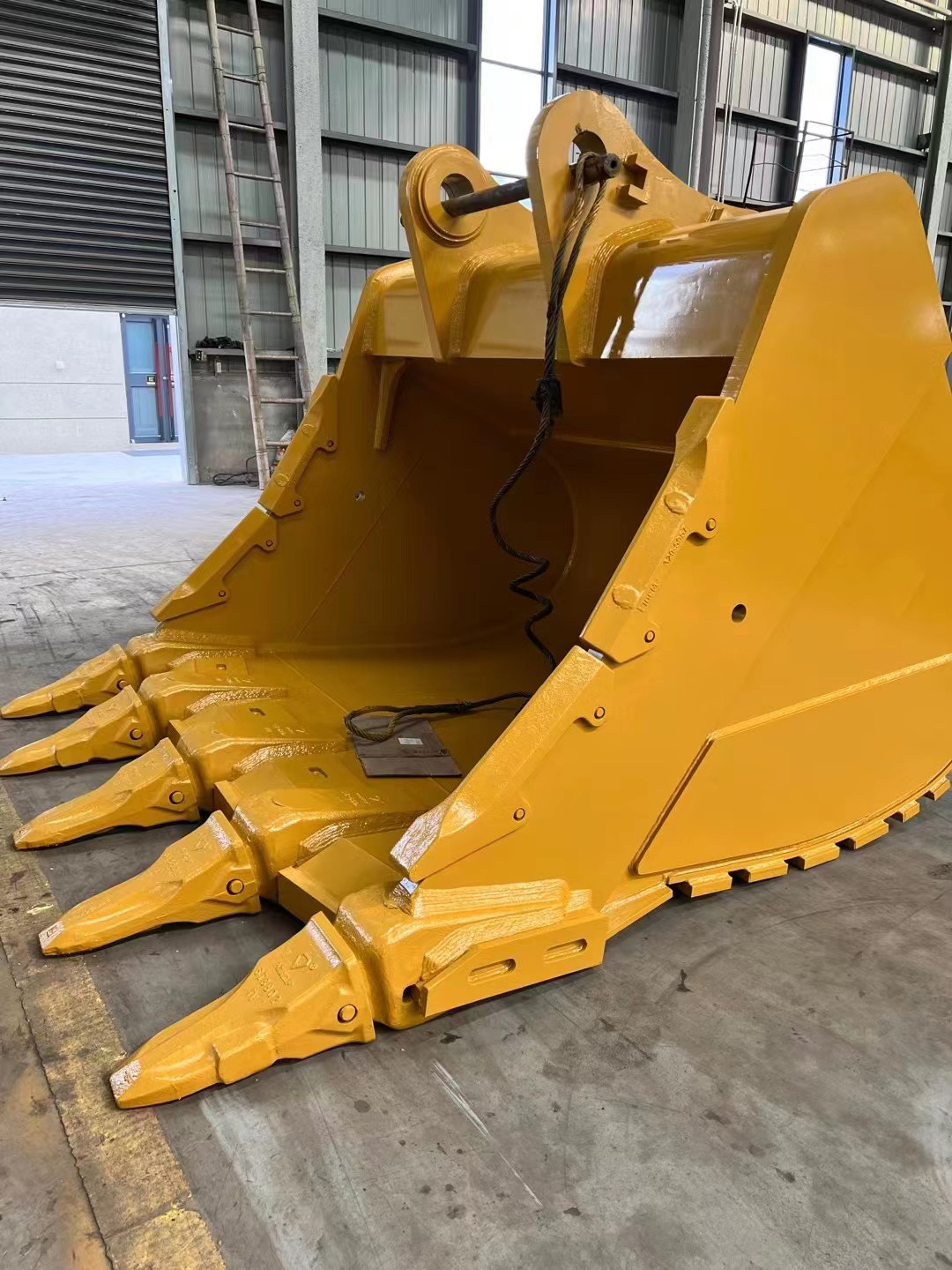 6-10ton excavator 0.25-0.4 cbm mini excavator rock bucket for sale