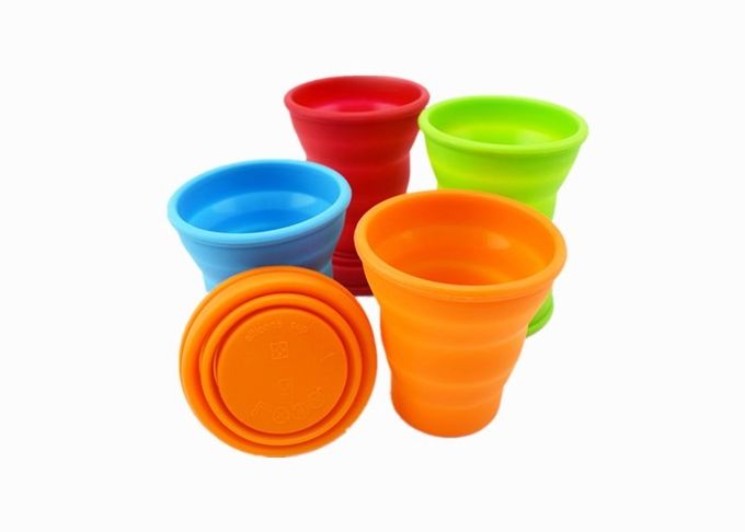 Portable Retractable Silicone Drinking Cups 300ml Capacity For Travel