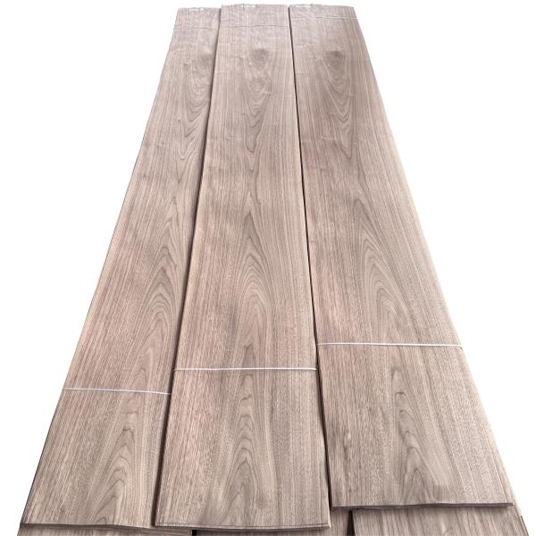 Factory Price Natural Black Walnut Veneer 0.5mm 1mm American Walnut Veneer