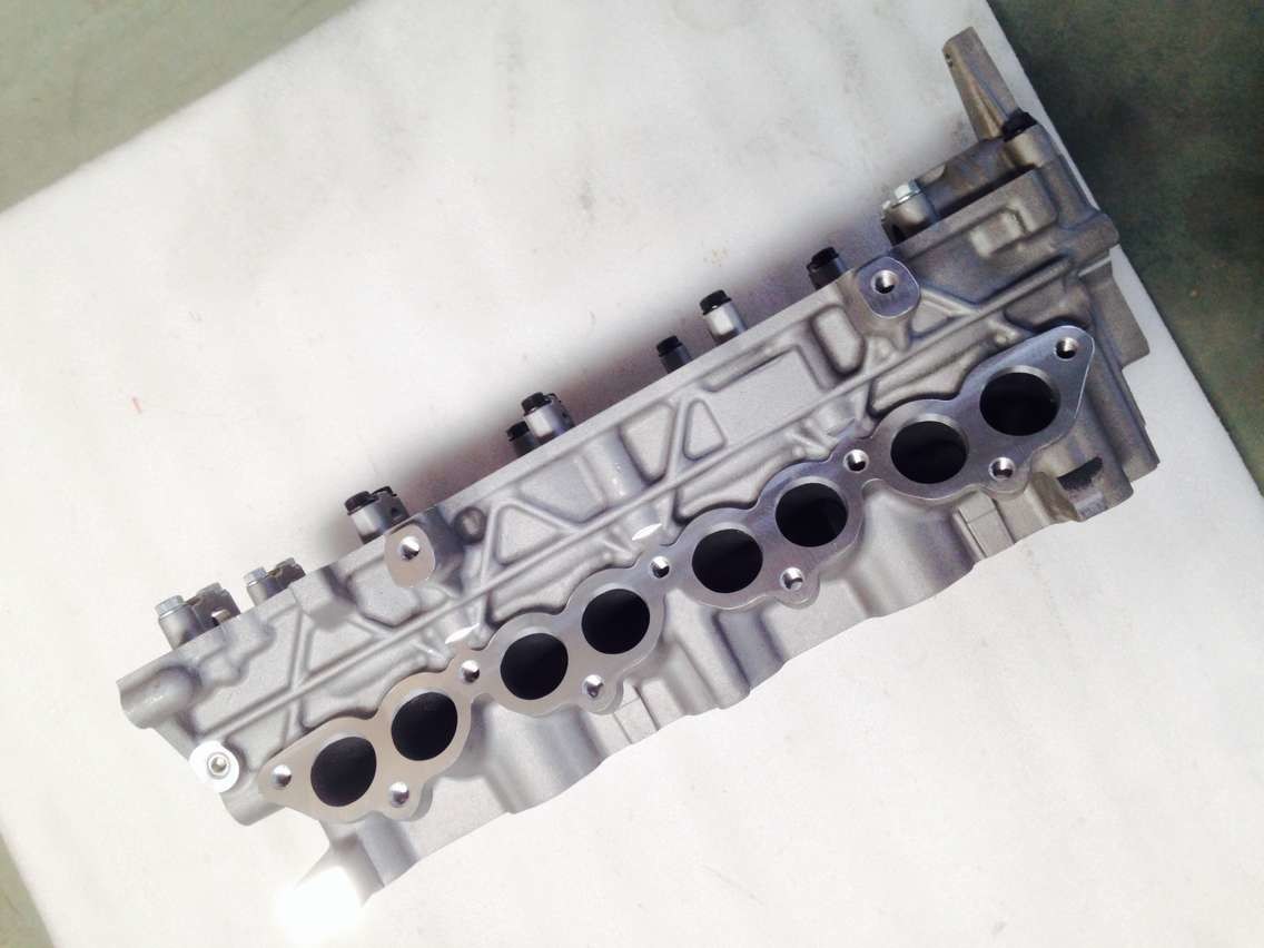 Hyundai Diesel Engine Cylinder Head 22100-2A200 12 Months Warranty