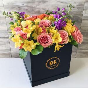 Wholesale Custom Logo Printed Luxury Rigid Cardboard Square Flower Arrangement Box from china suppliers