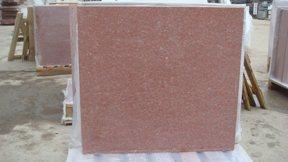 Red Color Rough Granite Kitchen Countertop Floor Tiles 50x50 Slab 2.73 g/cm3