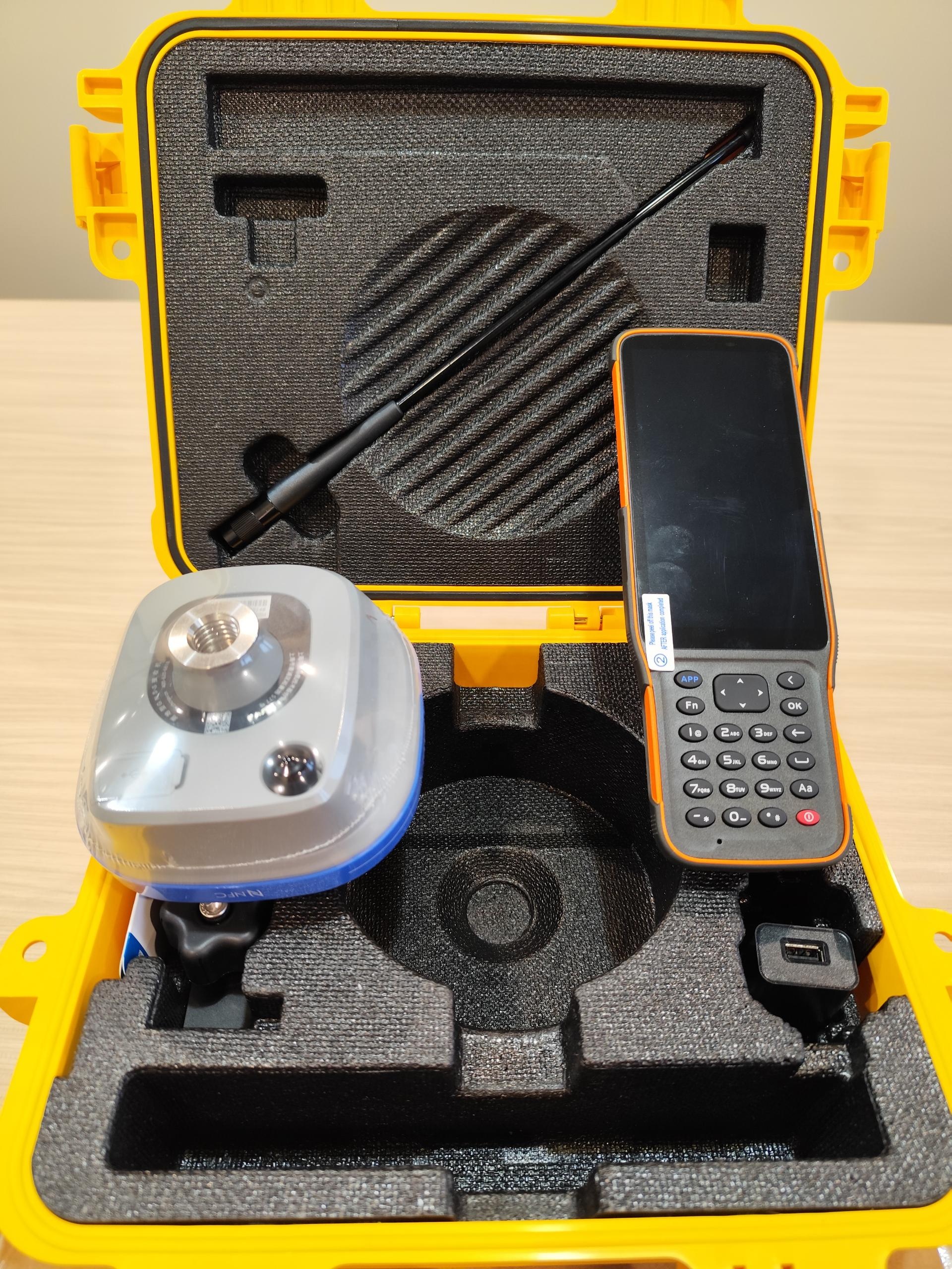 International Version Chcnav i73+/X6 Handheld GPS GNSS RTK Receiver RTK With Google Function & Updatable Software