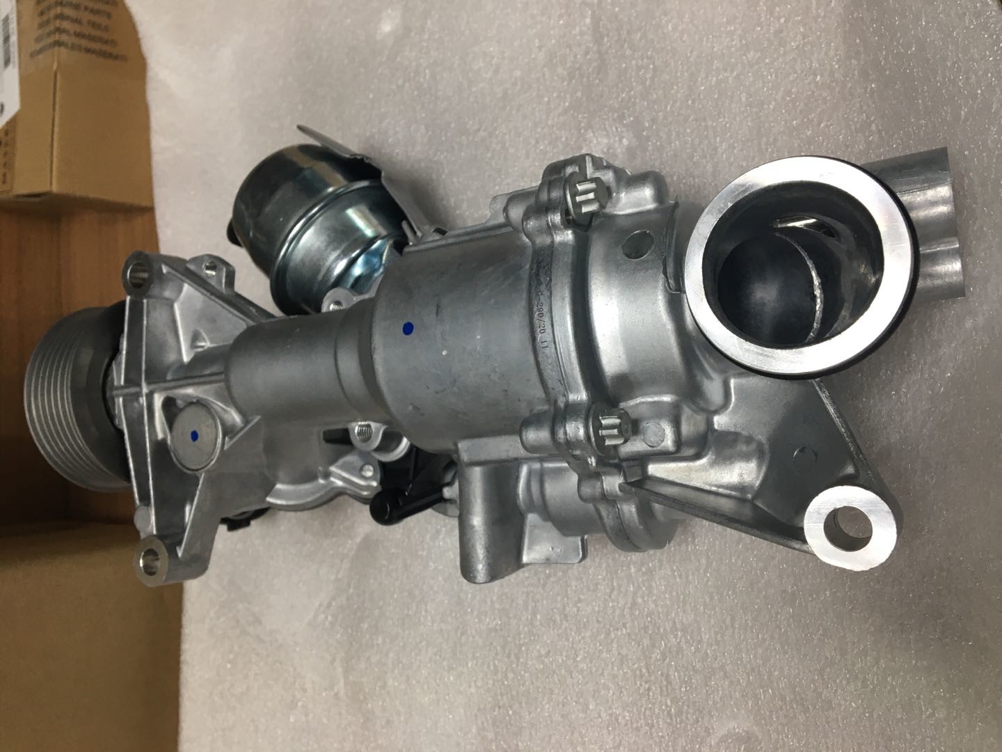 OEM Auto Water Pump For Mercedes-Benz 274 200 0301 274 200 0601