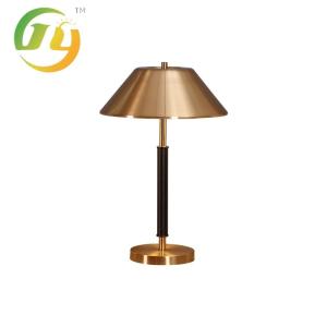 Wholesale Nordic Creative Golden Light Luxury Simple Study Bedroom Table Lamp from china suppliers