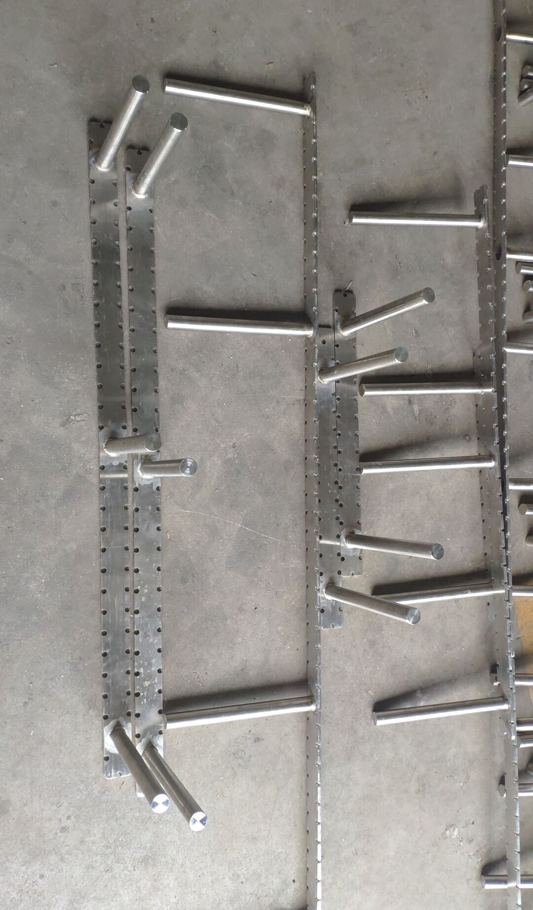 Powder Coated Steel Metal Clasp for Reusable Wooden Box and Shipping Crate Fastening