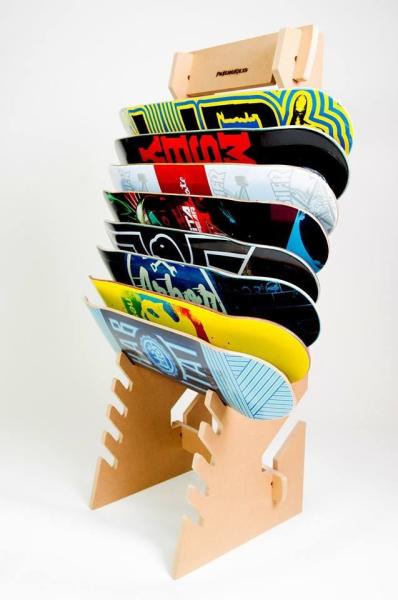 Custom Logo Wooden Display Racks Floor Skateboard Rack Display For Retail Store
